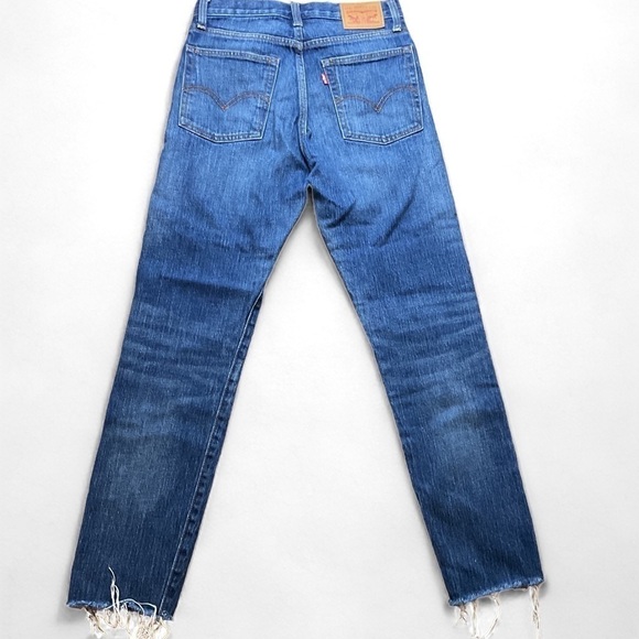 Levi’s button fly white oak cone denim slim straight raw hem Size 26 EUC - Picture 6 of 14